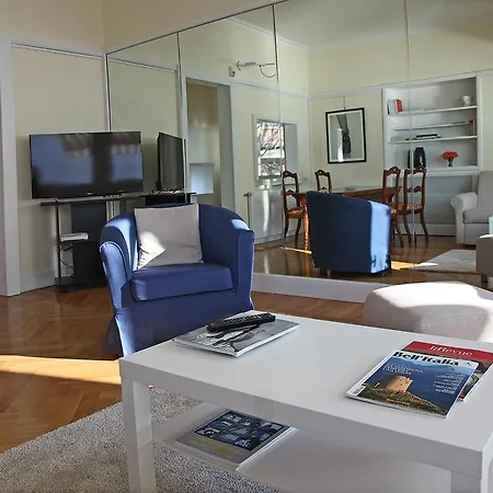 Geno Apartment *